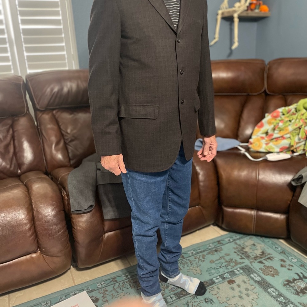 Beautiful brown (with other colors mixed in) size 37 no size label on coat